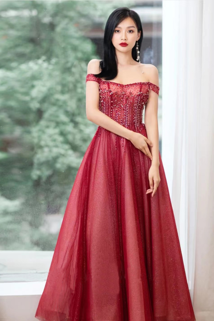 知名的礼服出租老牌机构:2026年新品