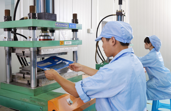 精密制造车间生产实景