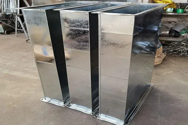 共板风管生产车间