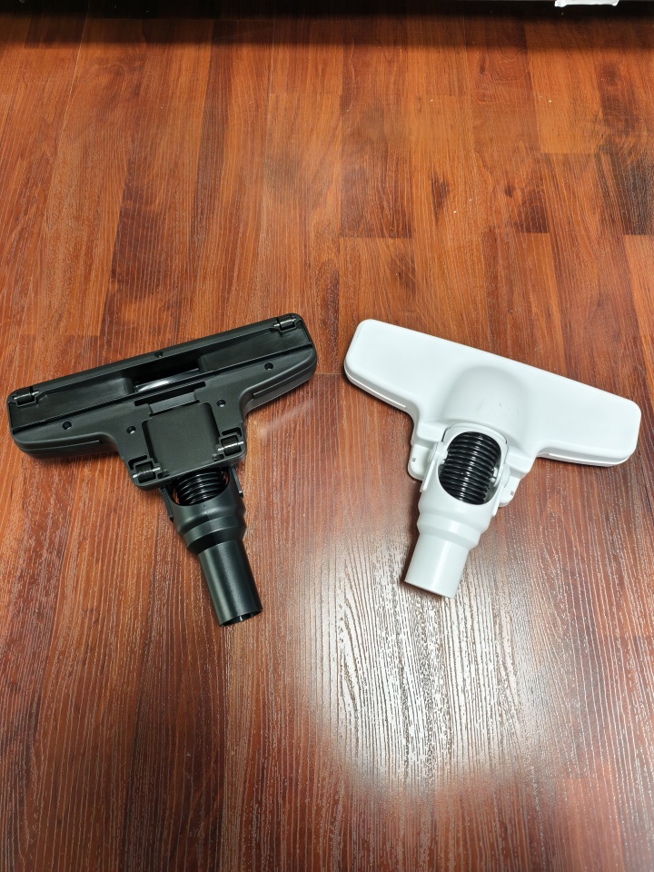 现代化塑胶件加工车间