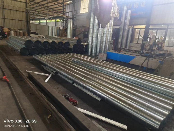 碳钢风管生产车间实拍
