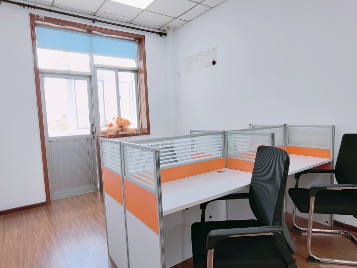 共享办公空间内部实景