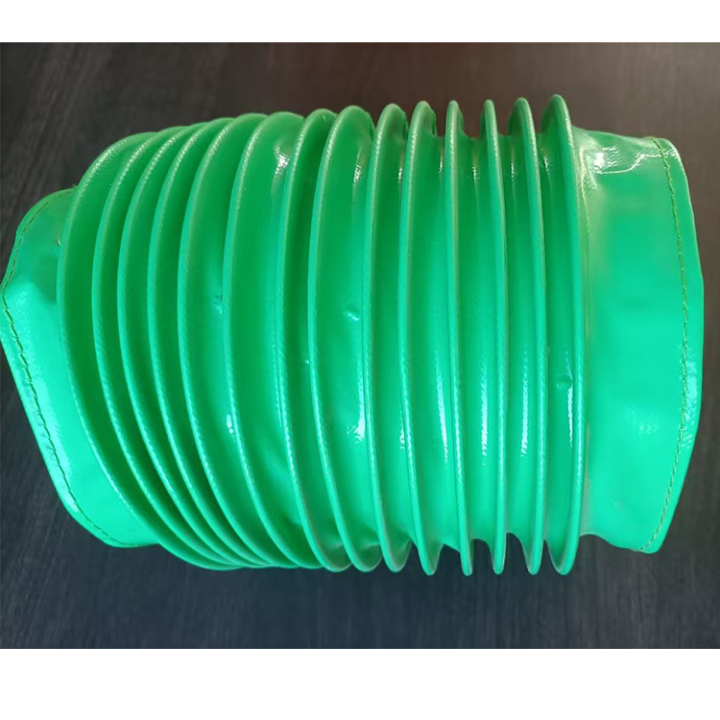 现代化车间内各类防护罩部件展示