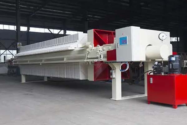 二手压滤机生产车间