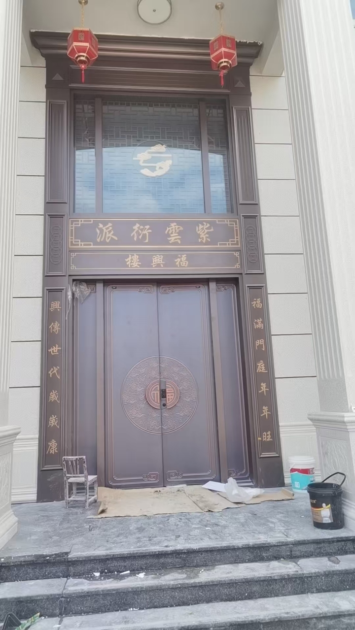 铸铝庭院门安装效果