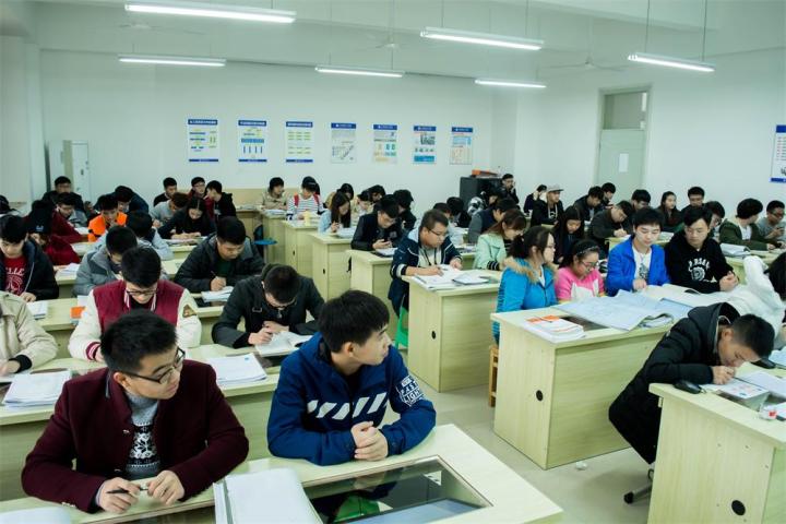 重庆能源职业学院全景图