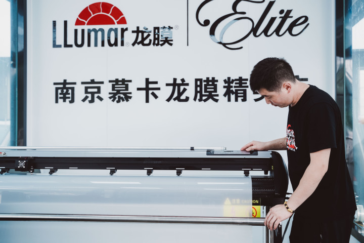 汽车贴膜施工环境展示