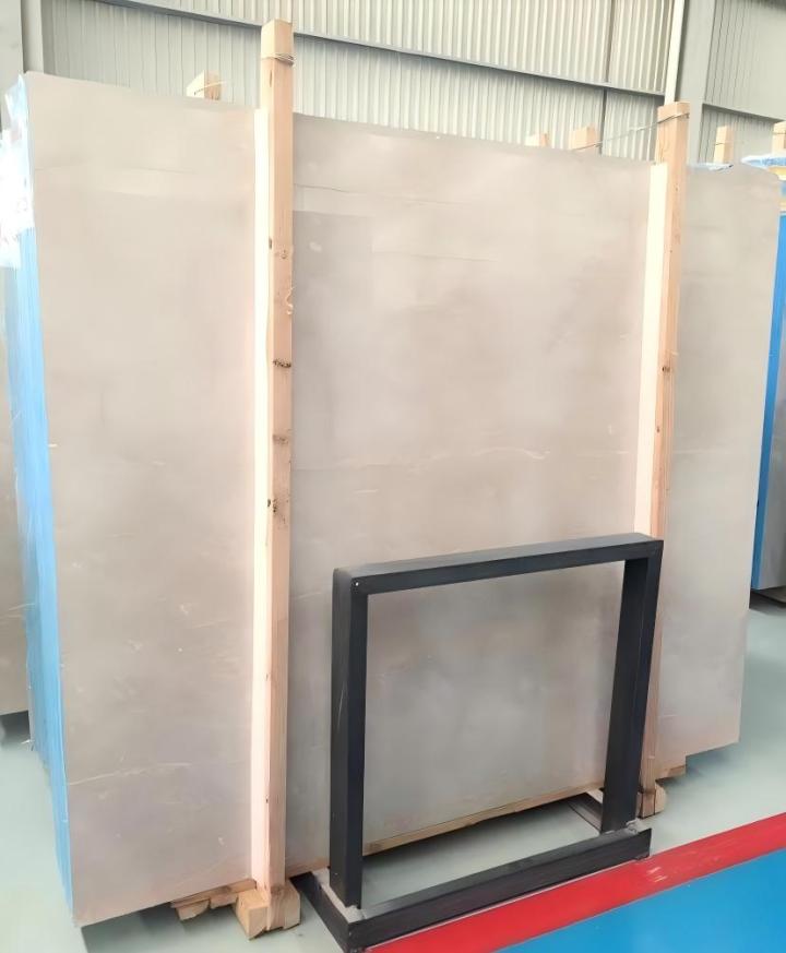 白玉兰石材荒料与板材