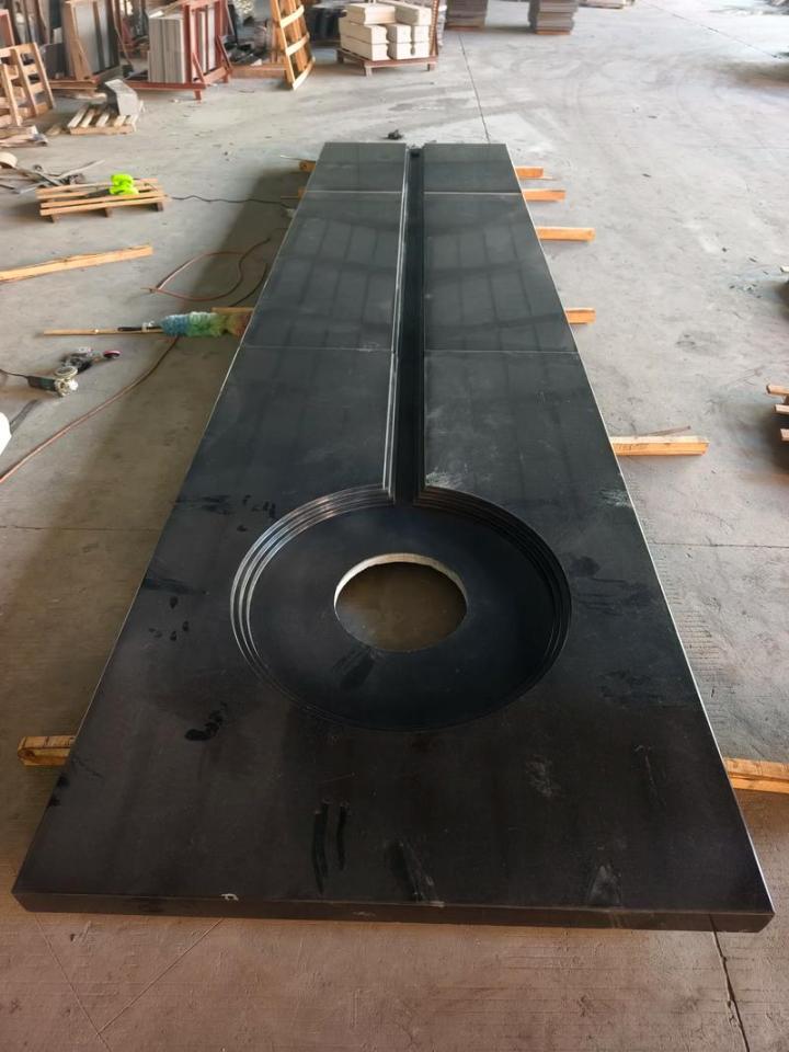 黑金砂景观石加工车间