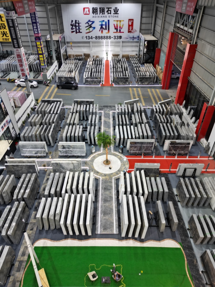 会所灰色大理石荒料展示