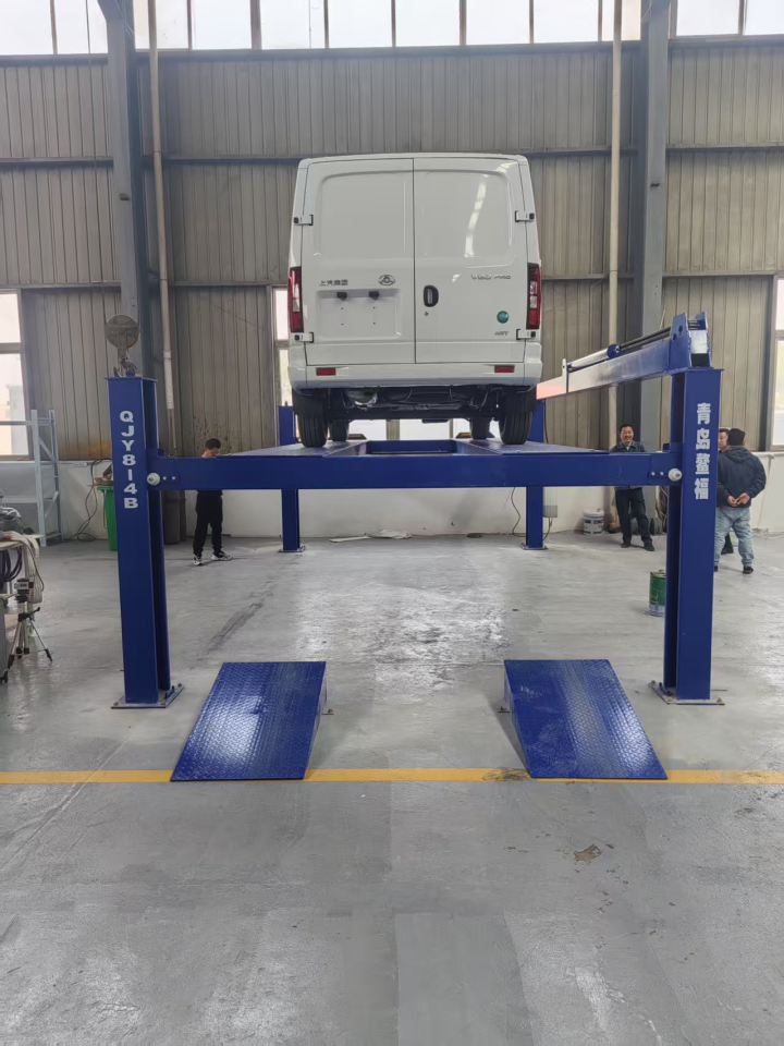 企业资质与荣誉示意图