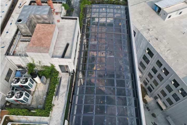 酒店移动阳光房安装现场