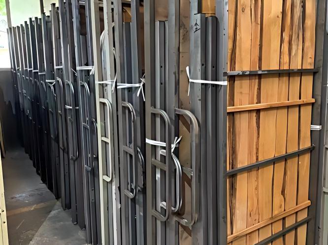 专业团队上门回收公寓家具