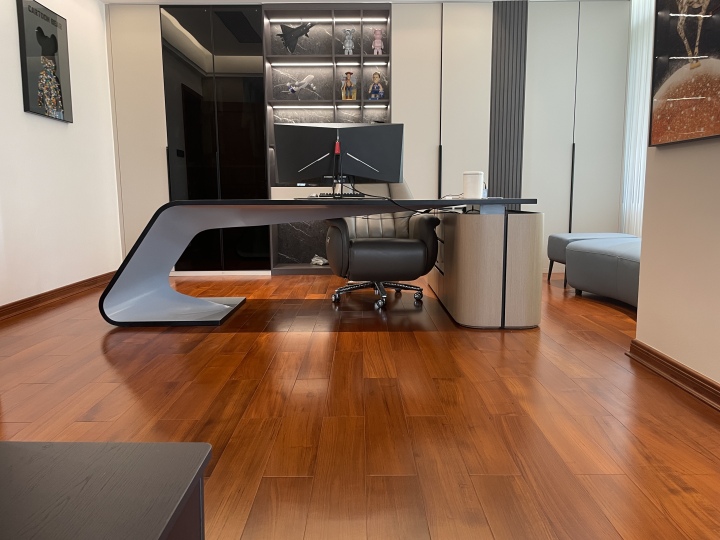 缅甸柚木天然晒场实景