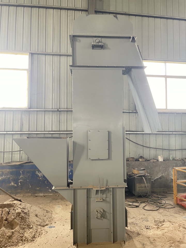 斗式提升机在生产线中的应用