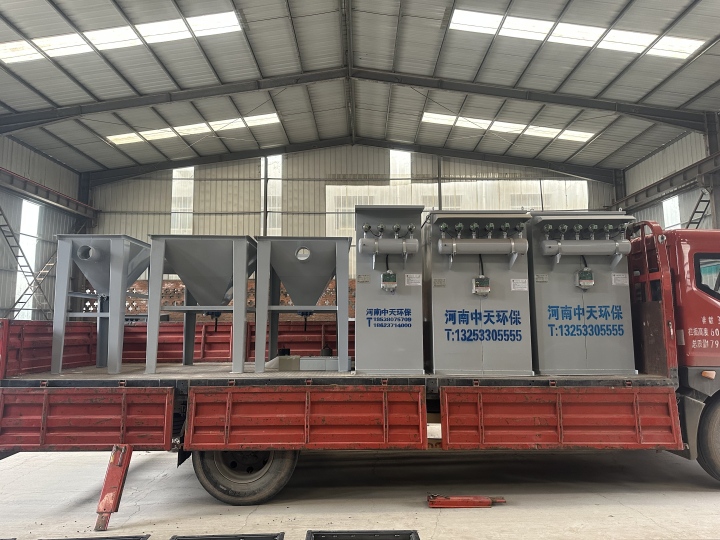 脉冲除尘器核心过滤单元工作示意