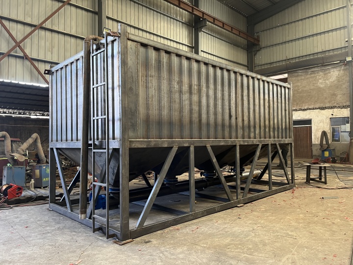 节能型水泥仓外观