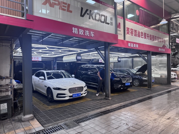 精湛喷涂工艺展示