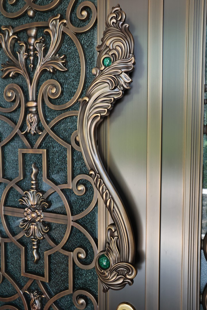 庭院铜门实景