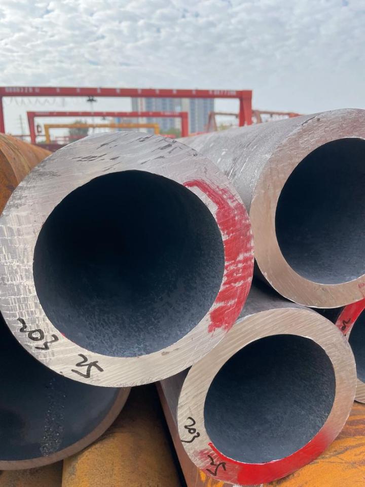 20Cr无缝钢管产品展示