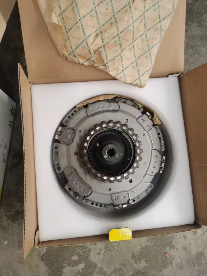 多种变速箱零件展示