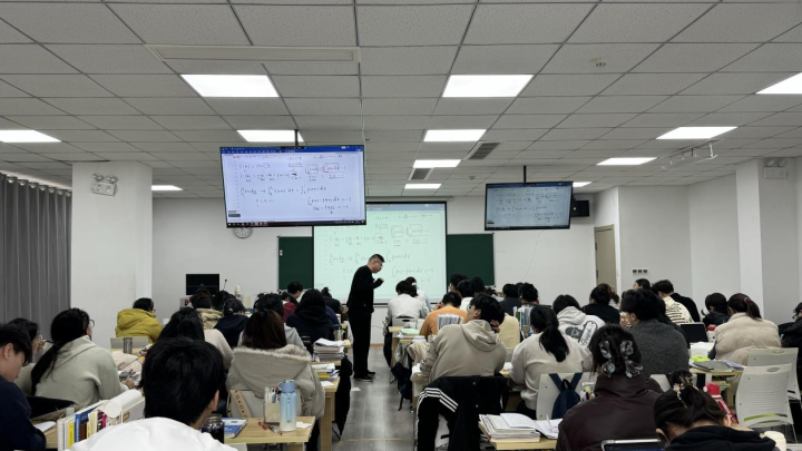 百大教育校区环境