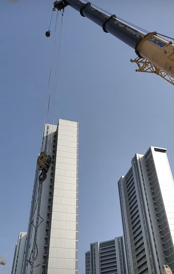 大型设备高空吊装施工案例