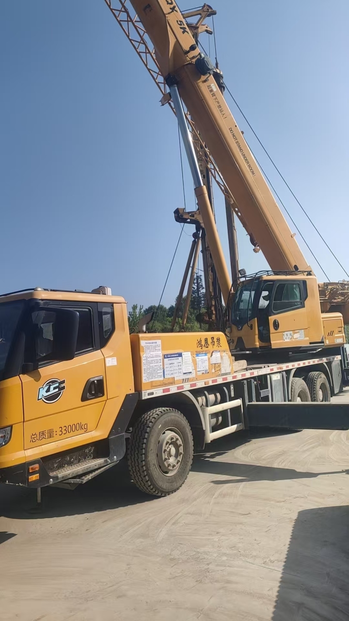 大型吊装设备作业