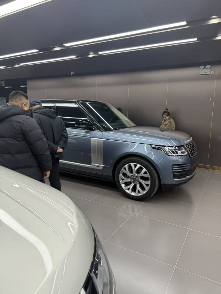 揽胜四代半长轴版外观