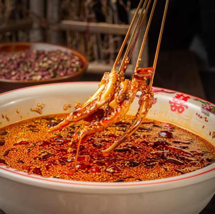 乐山串串用餐场景