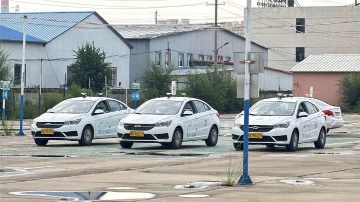 宽敞明亮的现代化训练场地