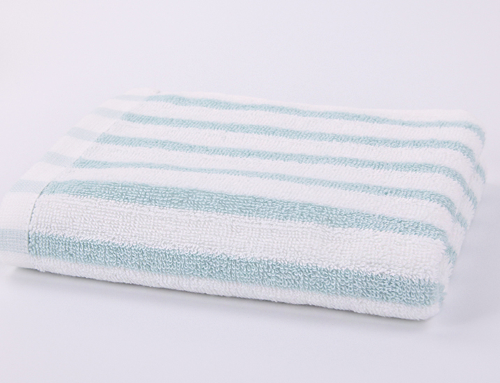 商务场景下的企业礼品定制展示