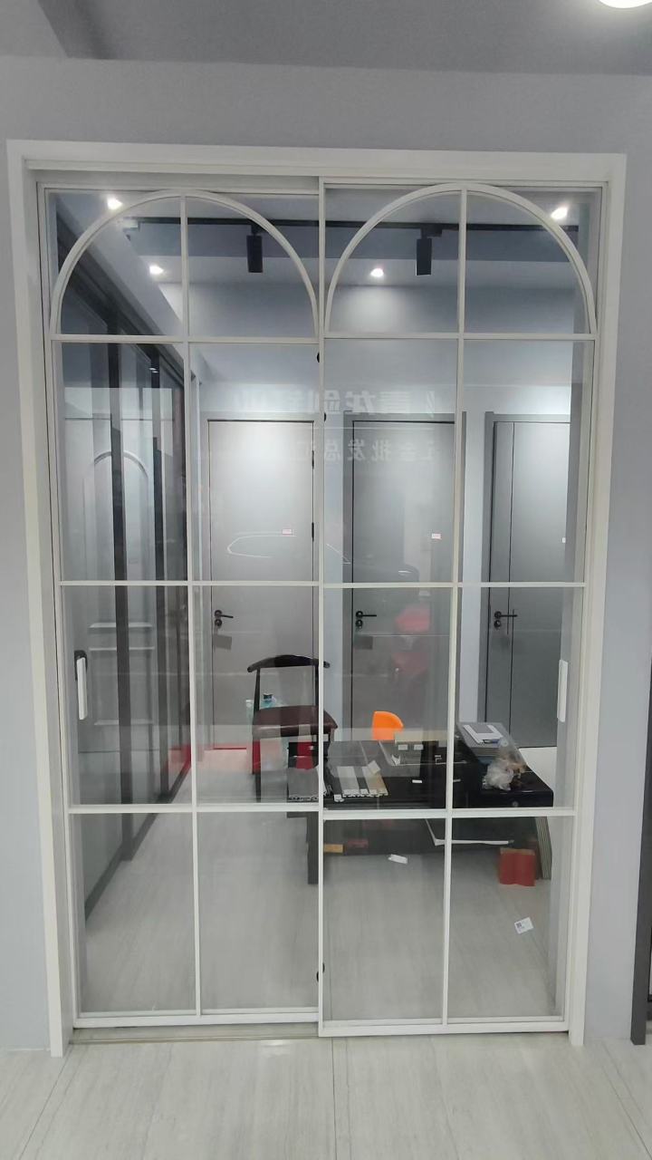 室内门安装实景效果