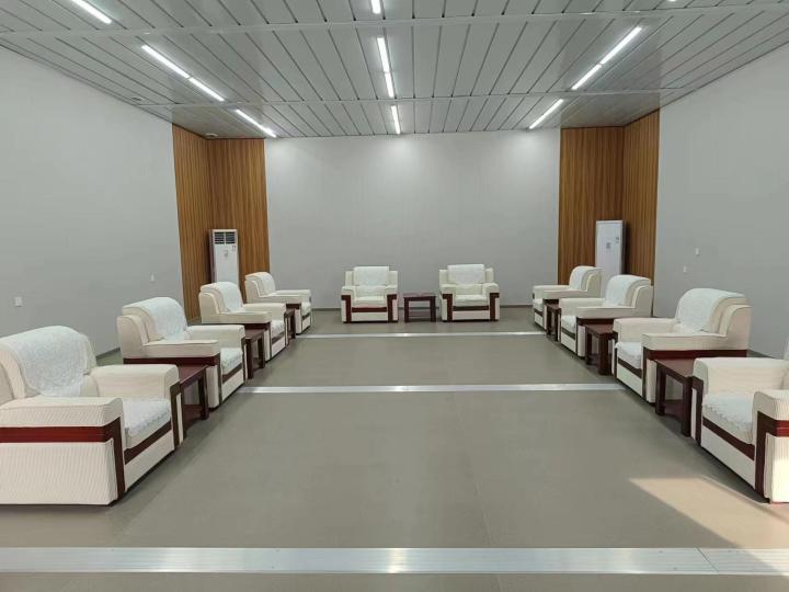 彩绘集装箱商铺外观展示