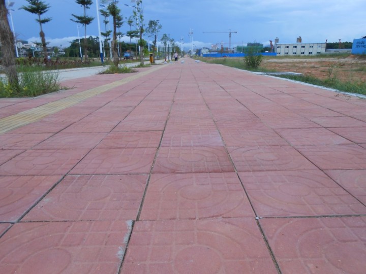 仿石PC路沿石应用场景展示