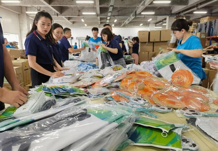 成都特产生产车间