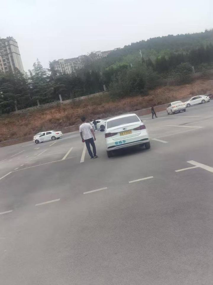 自动挡驾照标杆驾校场地