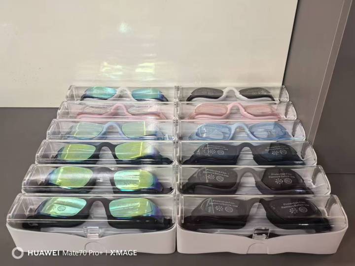 泳镜产品展示