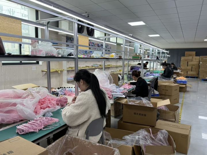 泳镜细节展示