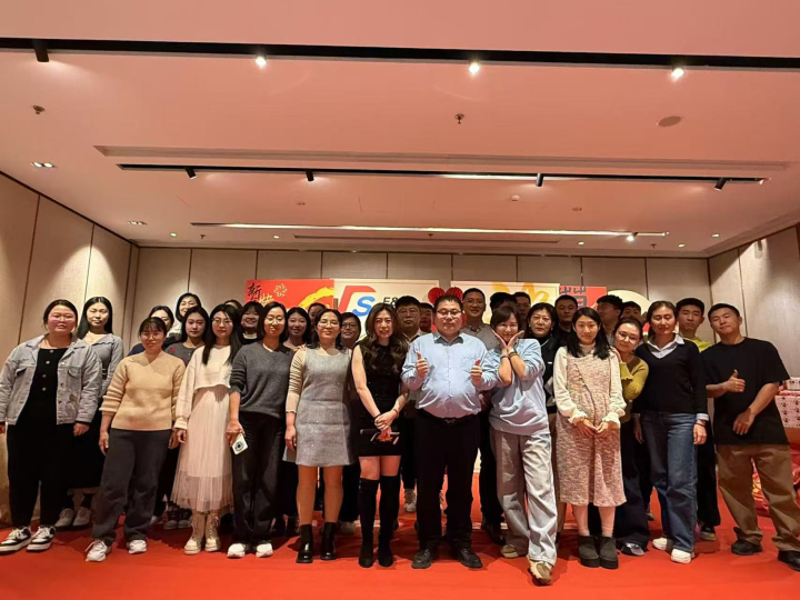 青岛中远达国际物流有限公司(中远达)办公环境与团队风貌