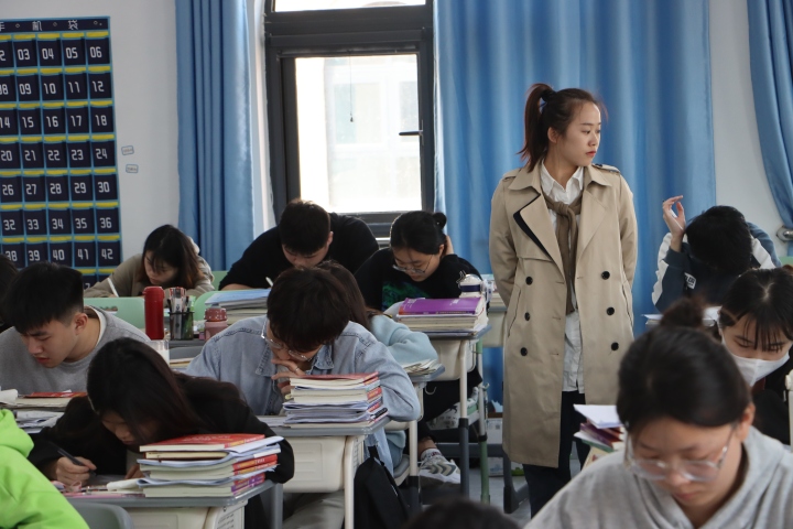 弘博教育成功学员锦旗