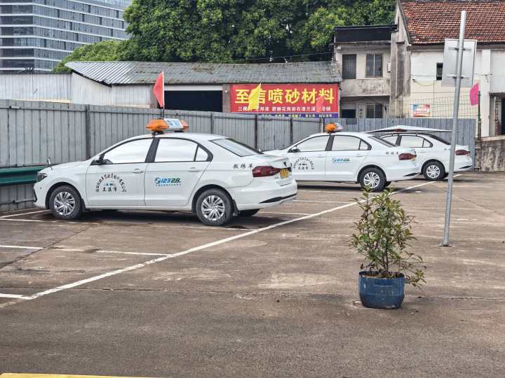 学员轻松练车场景