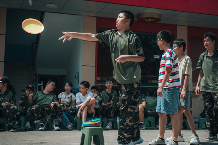 穗鹰夏令营学员生活场景
