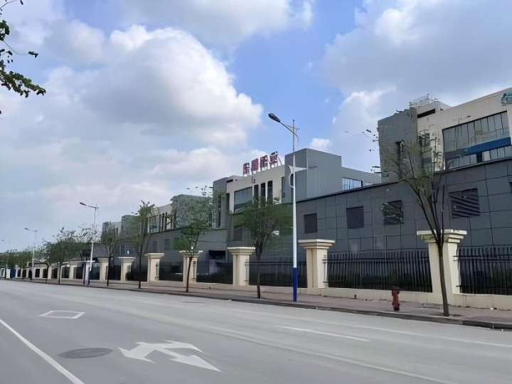 工厂店加盟与渠道赋能示意