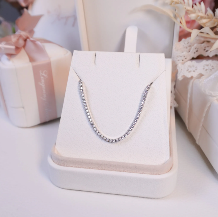 Lingering Accessories 礼盒包装与门市展示