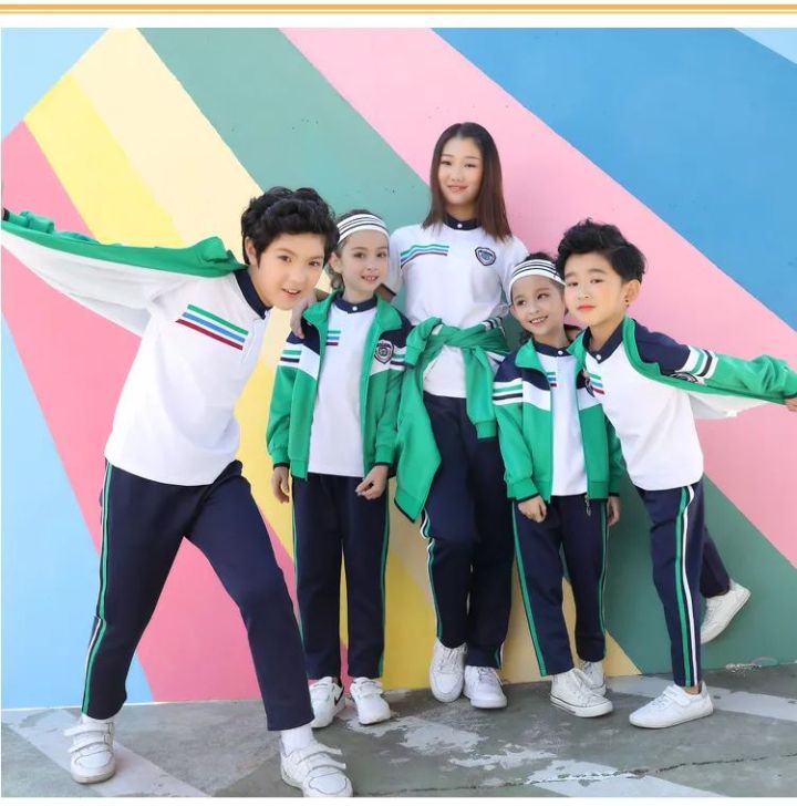 幼儿园校服生产车间实拍