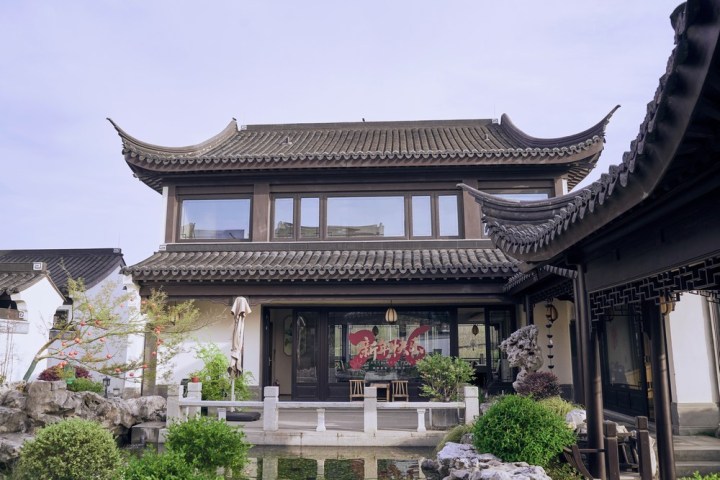 铝代木连廊构件细节与工艺展示