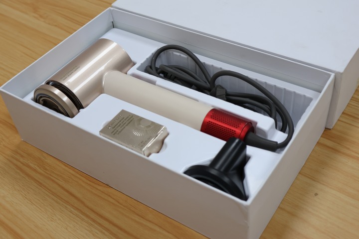 高晖工厂生产线一角