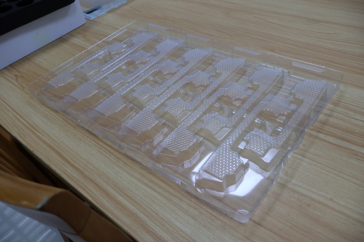 高晖包装成品仓与检测环节