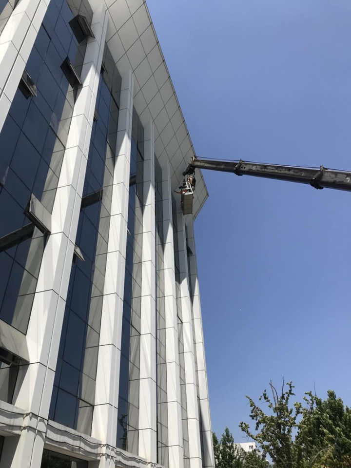 玻璃幕墙建筑外观